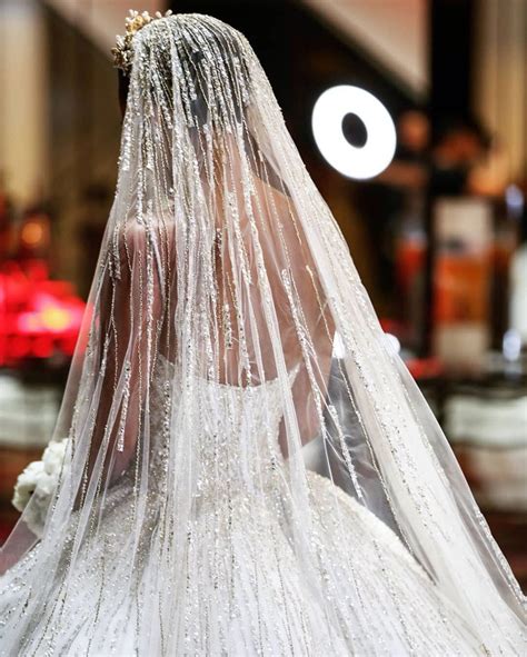 12 Veil Designs For The Modern Bride Wedding Stories Wedding Blog