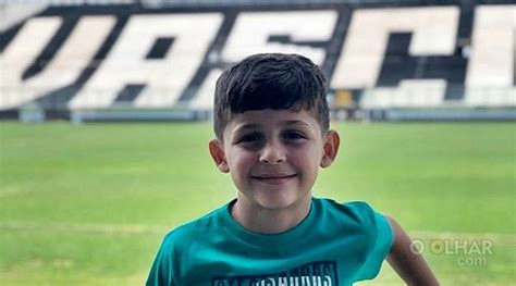 E um dos tentos anotados foi uma pintura, no ângulo do goleiro vascaíno, que nada pôde fazer. Whindersson banca viagem de jogador piauiense de 7 anos ao ...