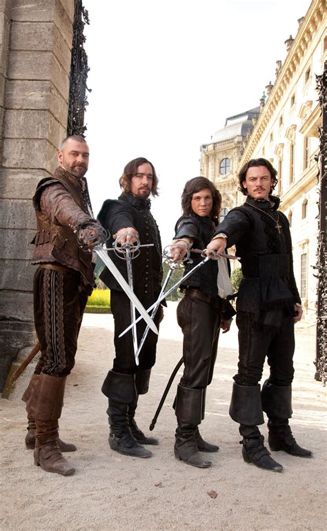 Логан лерман, милла йовович, мэттью макфэдиен и др. Movies: The Three Musketeers (2011)