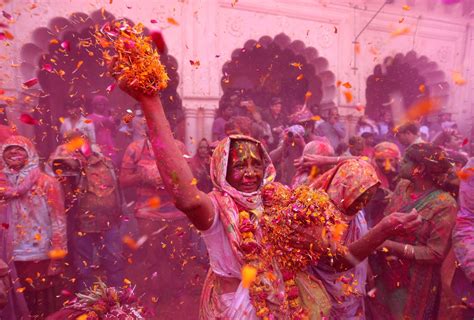 Top 7 Places To Celebrate Holi In India