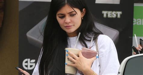 Kylie Jenner Suffers Pregnancy Problems