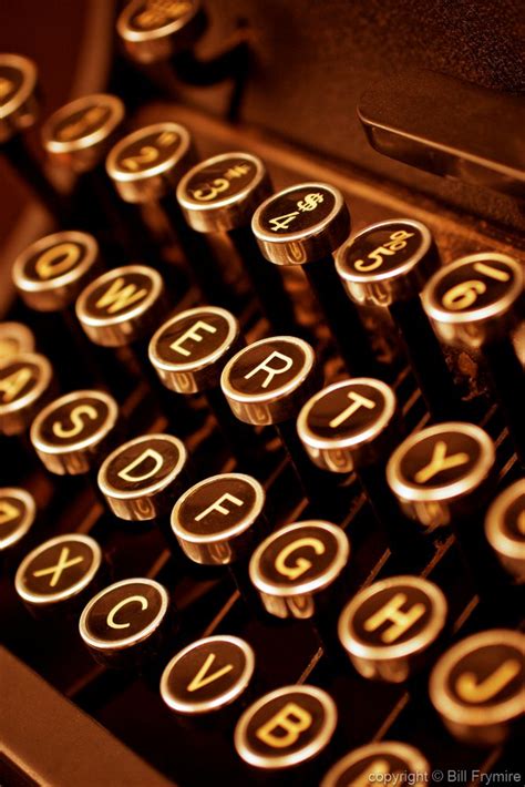 Old Fashioned Typewriters Are Back Bill Frymirebill Frymire