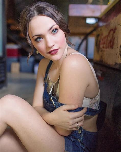 Violett Beane Nude And Sexy 46 Photos The Fappening