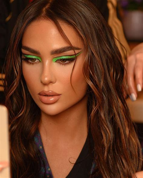 sellma kasumoviq on instagram “ xhensilamyrtezaj mojjjjj makeupbysellma” makeup looks green