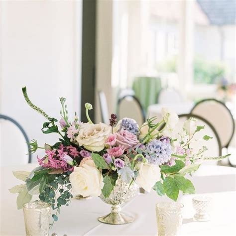 Pin on Wedding Bouquets and Flowers