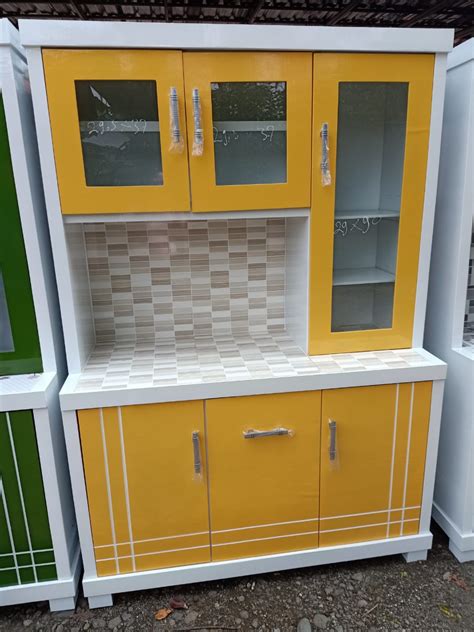 Selain untuk memotong pintu yang terlalu tinggi/lebar, juga berfngsi sebagai 'pemanis' atau aksen. Jual Lemari Pakaian/Baju Terlengkap Purwokerto Pintu ...