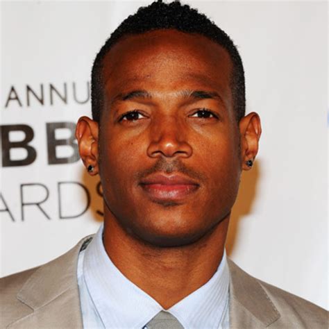 Is an american actor, producer, comedian, writer, and director of movies, beginning with his role as a pedestrian in i'm gonna git you sucka in 1988. Marlon Wayans - Actor, Comedian, Film Actor - Biography
