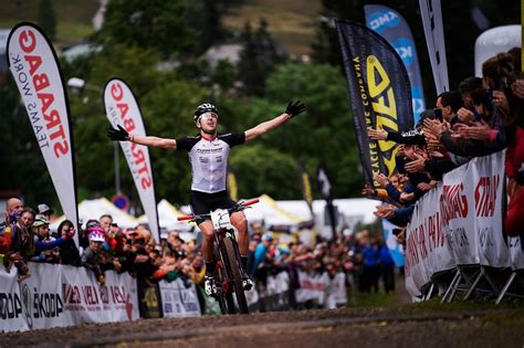 Ljetna bike odjeća provjeri ponudu! Schurter gana en Suiza y Ondrej Cink se proclama campeón ...