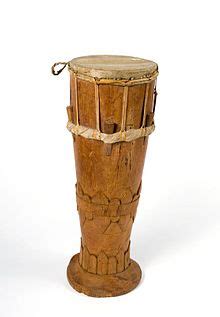 Gambar alat musik tradisional papua barat triton. 6 Alat Musik Tradisional Papua Barat - TradisiKita, Indonesia