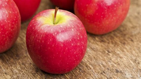 Pink Lady V The British Apple Bbc News