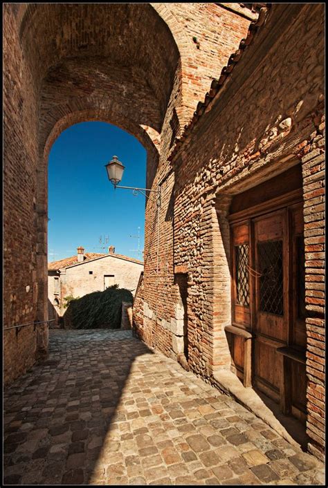 Good availability and great rates. Santarcangelo di Romagna, Emilia Romagna, Italy | Italien ...