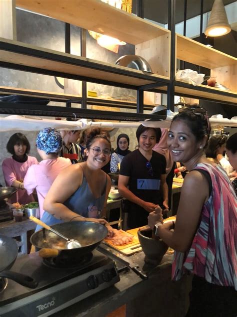 Non Touristy Thai Authentic Cooking Class With A Neighborhood Tour Bangkok Cooking Class