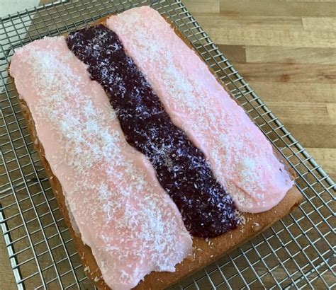 Iced Vovo Cake For Australia Day School Mum