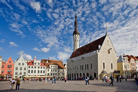 Tallinn Old Town Walking Tour Medieval Town Nordic Experience