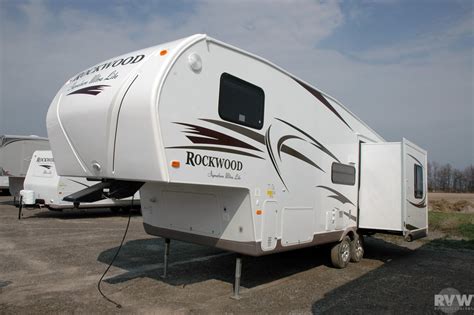 2010 Forest River Rockwood Signature Ultra Lite 8265ws Fifth Wheel