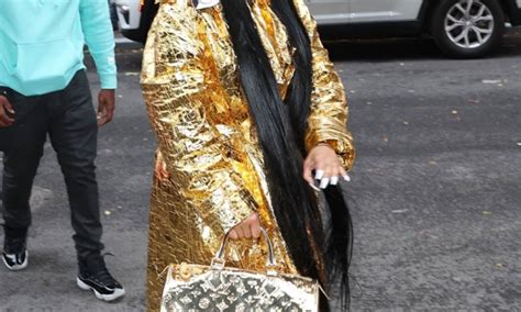 New York Ny Nicki Minaj Spreads Vibrant Joy As She Greets Fans In A Colorful Ensemble While