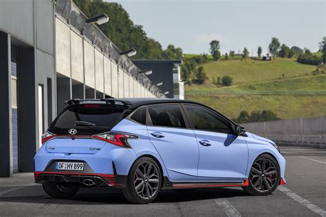 It just edges the fiesta here on account of its superior practicality and lower running costs. Hyundai i20 N - Noch mehr N-Power - NewCarz.de