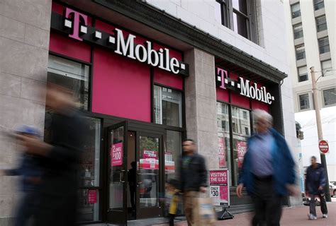 T Mobile Agrees To Buy Sprint In 26 Billion Deal The Week