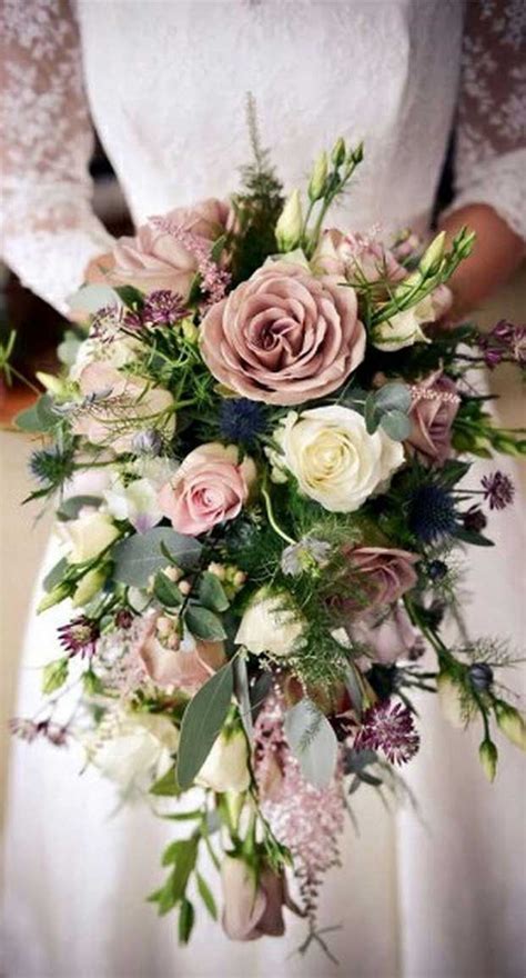 16 spring wedding flower ideas to pin right now. These 14 bridal bouquets are incredibly beautiful in 2020 ...