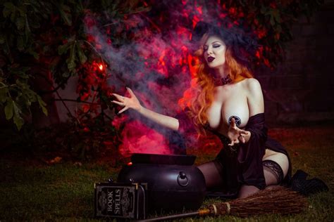 Ashlynne Dae Nude Halloween Witch NudeCosplayGirls Com