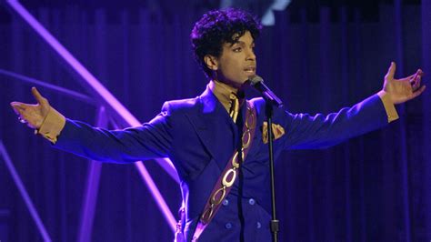 Pantone Announces Official Prince Color Purple Love Symbol 2 Variety
