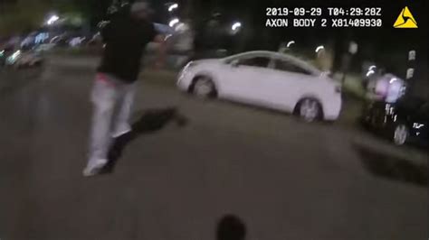 Nypd Officers Body Cameras Shows Moments Leading Up To Killing Of Police Officer Suspect Abc