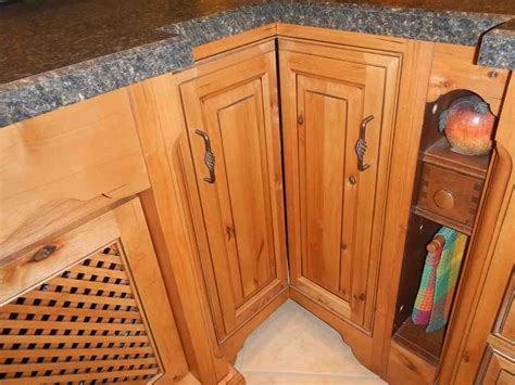 It's true… the lazy susan is probably the most unloved kitchen cabinet accessory. Lazy Susan Cabinet Door - Home Furniture Design