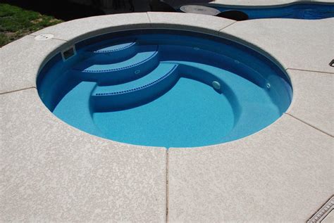 Mystic Round Spa By Latham Fiberglass Pool Shells Dc Maryland