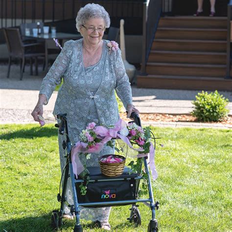 This 92 Year Old Grandma Is The Best Flower Girl Youll Ever See
