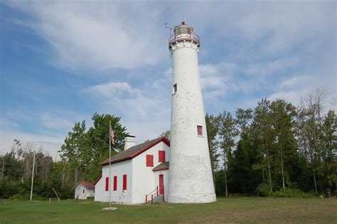 10 Michigan Lighthouses Will Receive USLHS and MLAP Grants After 2020 Struggles - Travel the Mitten