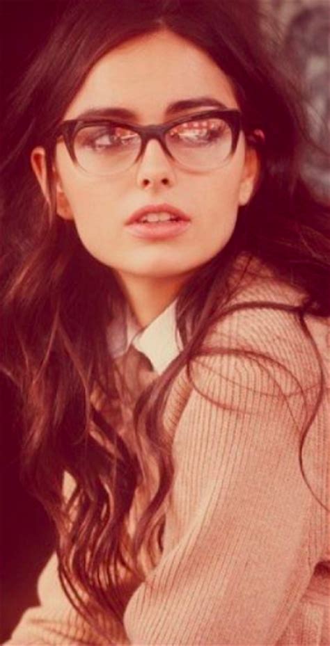 Hairstyle Ideas For A Small Forehead And Glasses Women Hairstyles