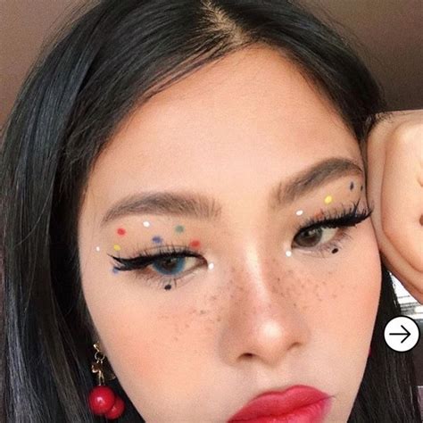 20 Inspiration Of Soft Girl Makeup You Can Do In 2020 Colorful Makeup