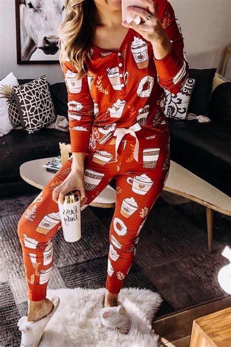 25 Christmas Pajama Outfits To Inspire You This Holiday Season In 2020 Cute Christmas