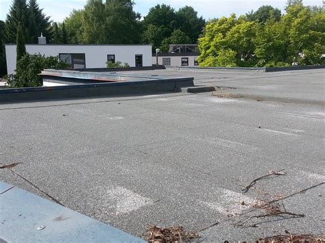 3 Differences Between Torch Down Roofing And Other Flat Roof
