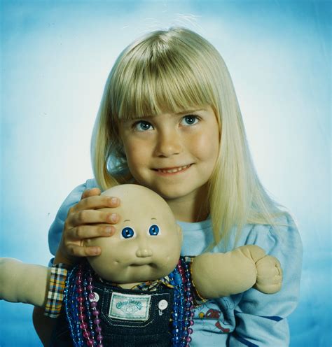 O police department or security agencies from applicant's country of origin or domicile country; Pin by Cindy Clark on people with dolls | Heather o'rourke ...