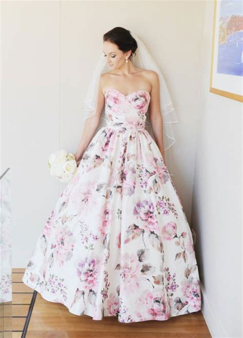 30 Floral Wedding Dresses You Can Shop Now Deer Pearl Flowers