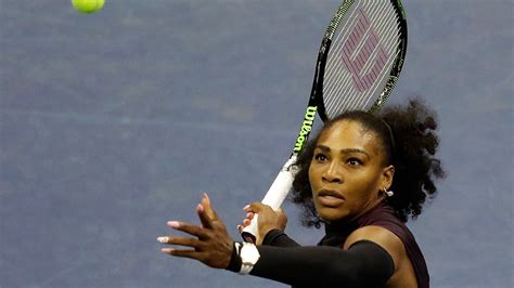Serena Williams Ties Record Advances At Us Open