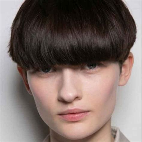 Model rambut pria pendek rapi tipe buzz cut memiliki ciri khas rambut yang terbilang tipis. 39+ Potongan Rambut Pria Sesuai Bentuk Wajah (TERBARU)