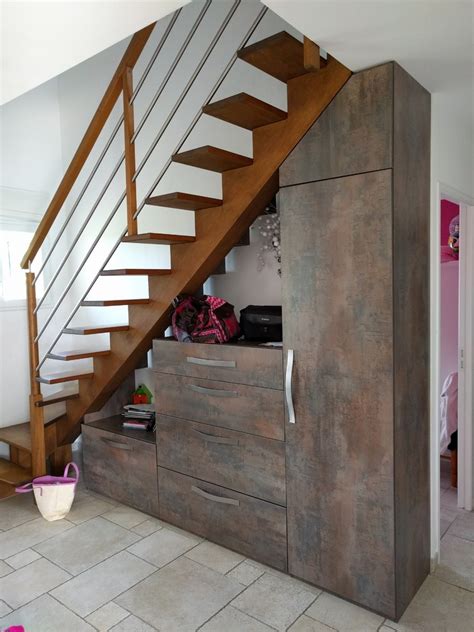 You and your family's wellbeing is our priority. Sous-escalier - Industrial - Closet - Angers - by Archea ...