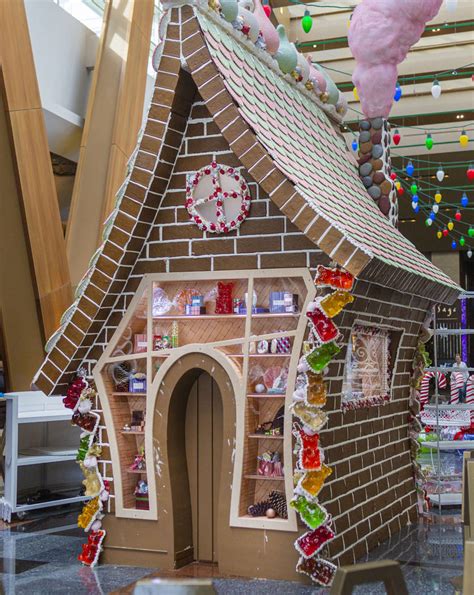 Update More Than 123 Large Gingerbread House Decorations Super Hot