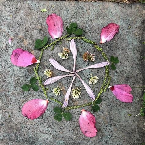 Nature Mandalas Tutorial A Natural Art Project For Kids In 2020