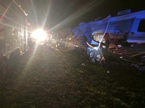 Crash involving RV off of Hwy 412 - WBBJ TV