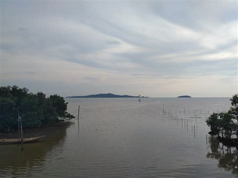 Now, you can explore pulau besar by scuba diving. Pulau Besar Melaka | Zickmoderato