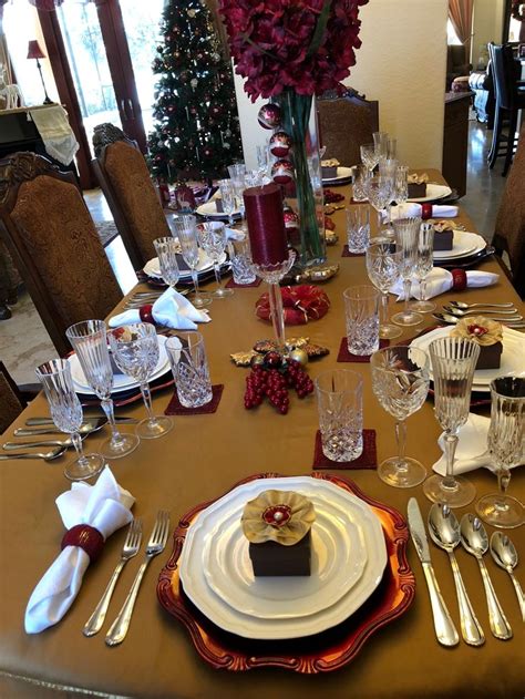 Pin By Rose Emerick Lacerda On Christmas Decorations Table Settings