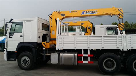 Sq5sk3q 5 Ton Cargo Boom Truck Crane Xcmg Truck Mounted Crane