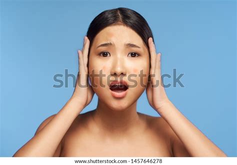Surprised Girl Open Mouth Nude Clear Foto Stock Shutterstock