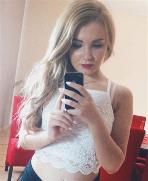 Sexy Polish Girls Taking Selfies 40 Pics