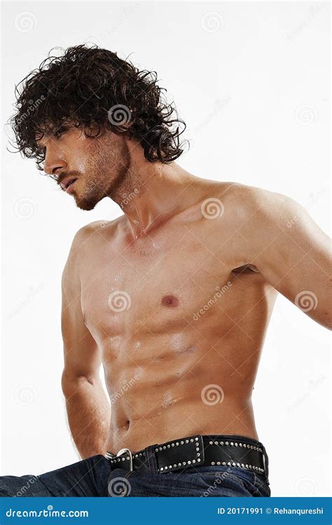 Retratos Semi Desnudos Del Hombre Muscular Hermoso Imagen De Archivo