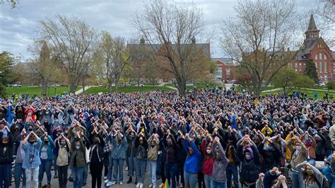 Uvm Protest Sexual Assault Handling Outrages Students School Reacts