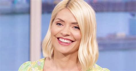 Holly Willoughby S Fans Amazed As She Reveals She S Related To Eastenders Star Mirror Online